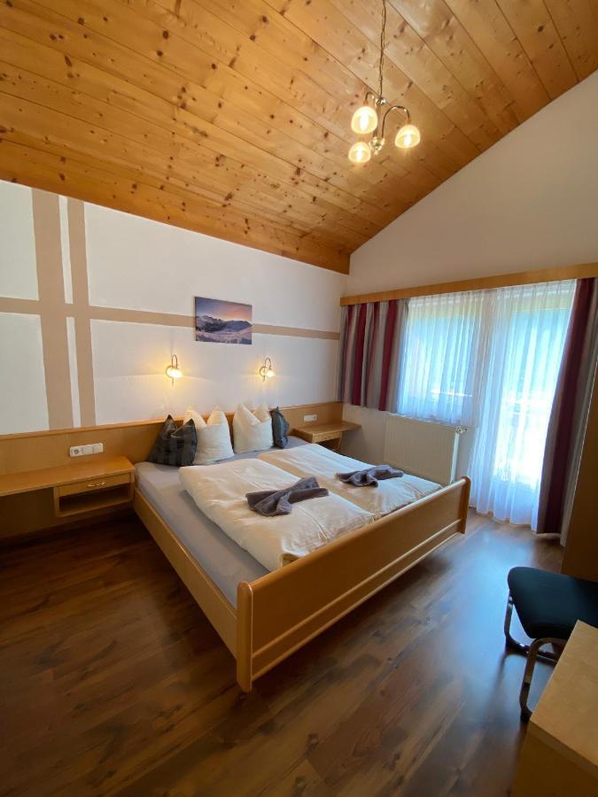 פרטנאו Appartement Pension St. Sebastian מראה חיצוני תמונה